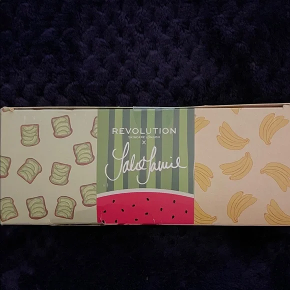 RevolutionFruit-Inspired Feed Your Face Trilogy NIB - Picture 1 of 5